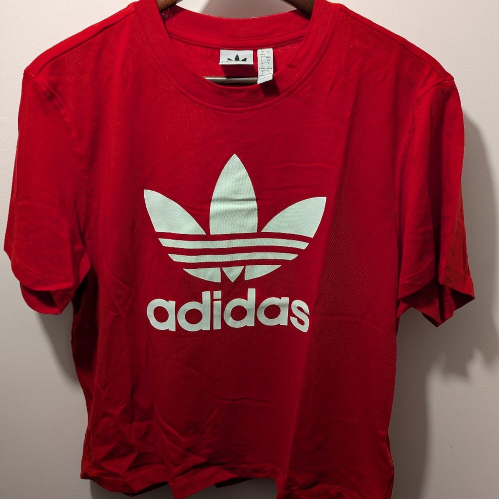 Adidas cropped Tshirt